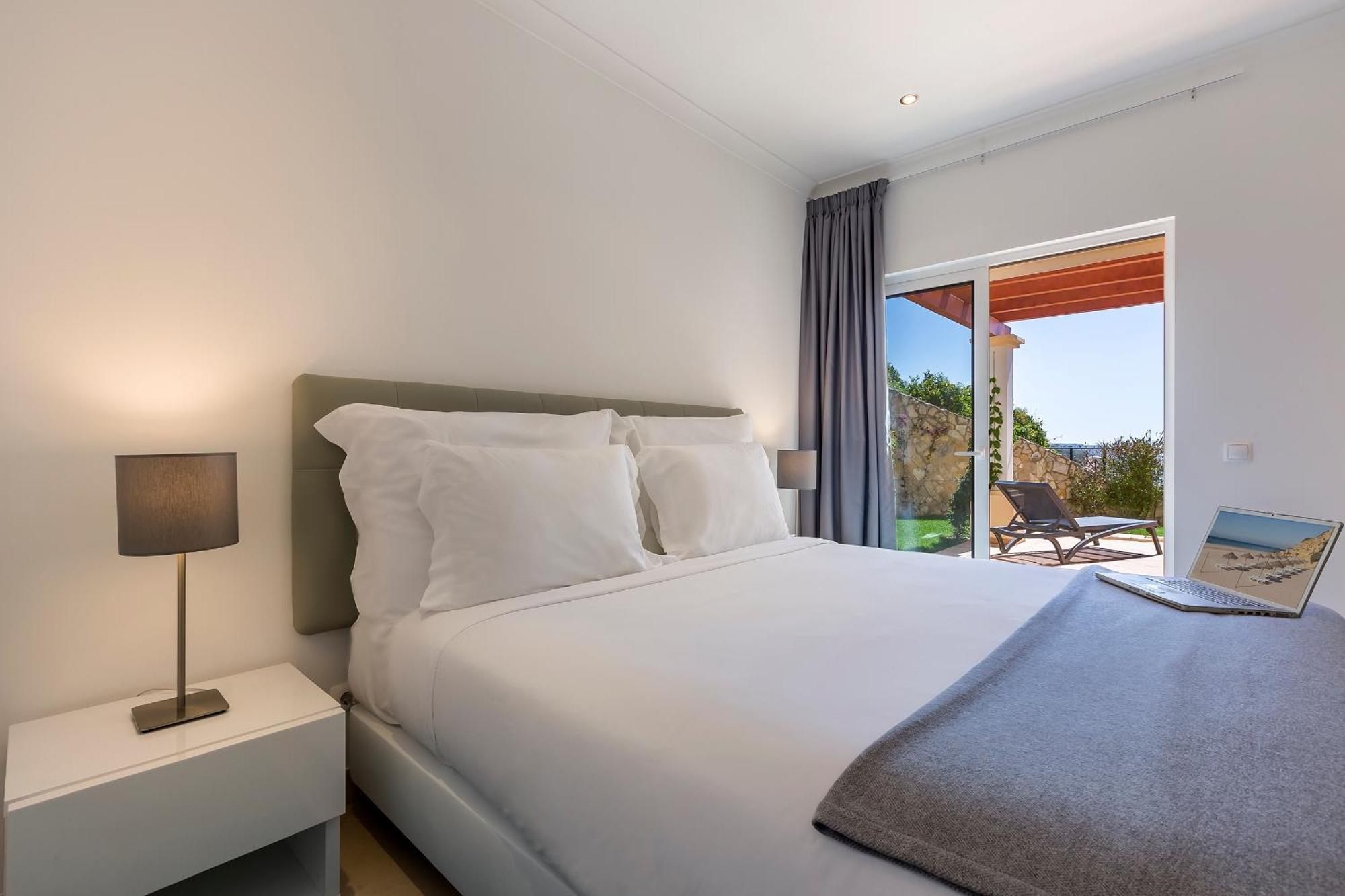Nau Salema Beach Village 部屋 写真